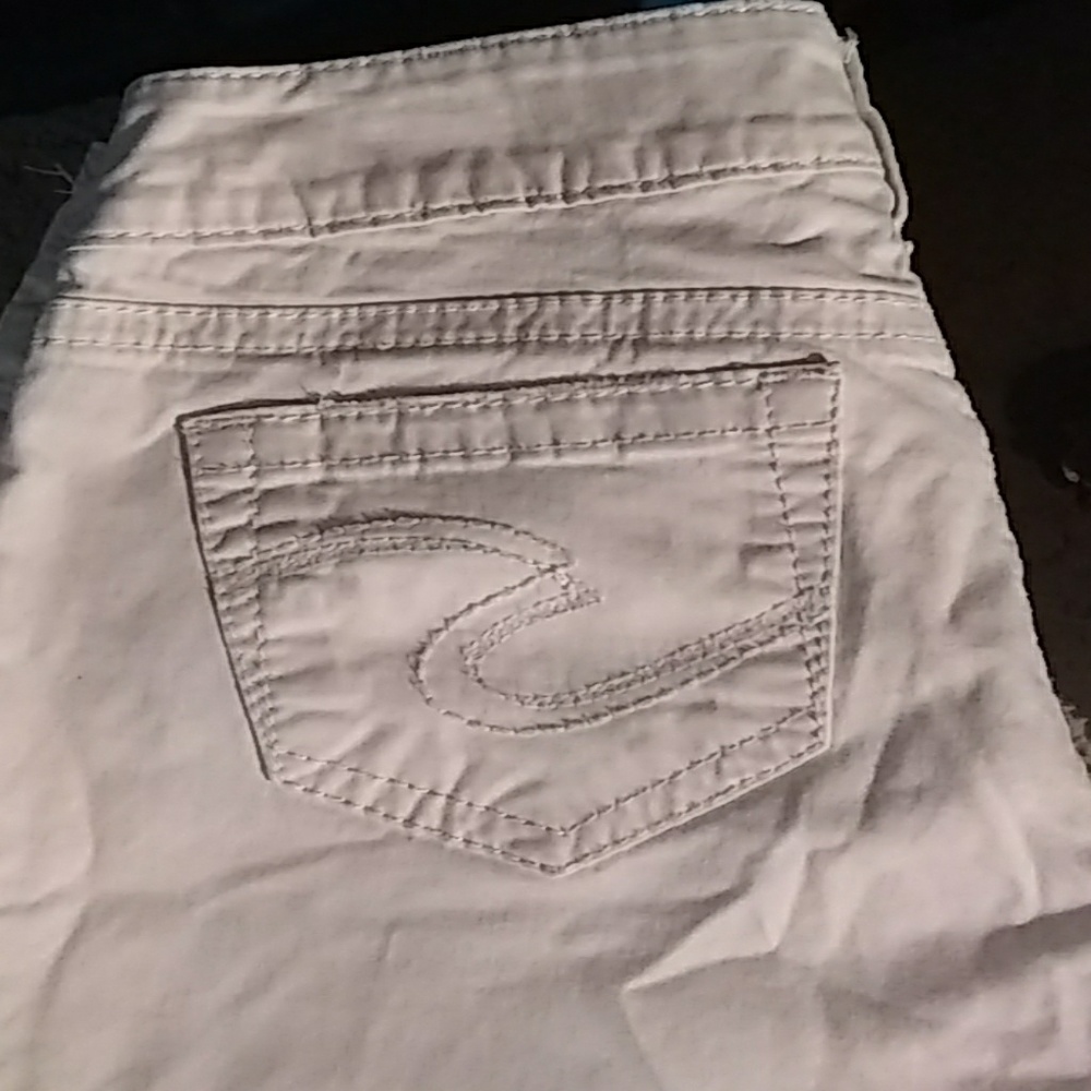 Silver's white skinny jeans